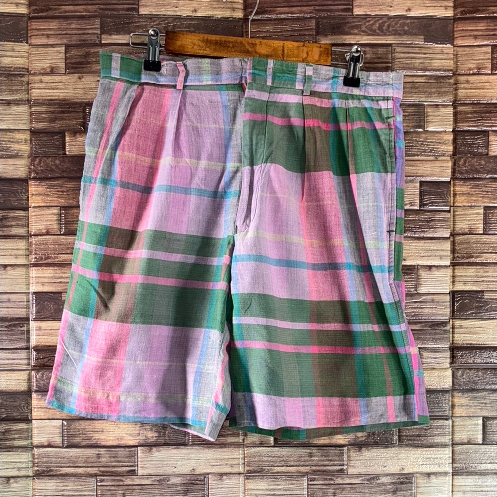 VTG 80’s Resilio Sport 34 Plaid Men's Shorts in Green and Pink